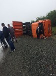 КамАЗ с нефтеотходами опрокинулся в Ногликском районе, Фото: 3
