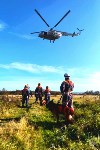 Кинологи со служебными собаками десантировались с вертолёта Ми-8 на Сахалине, Фото: 10