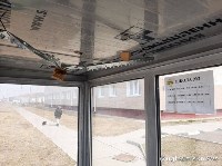Вандалы разбомбили остановку в Углегорске, Фото: 3
