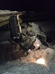 Два человека серьёзно пострадали в вылетевшей с моста "буханке" в Смирныховском районе, Фото: 3