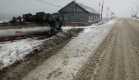 Бензовоз перевернулся в Ильинском, Фото: 3