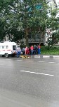 Автомобиль такси врезался в дерево в Корсакове, Фото: 1