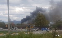 Пожар на оптовой базе в Южно-Сахалинске, Фото: 1