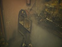 Один из мотоклубов горел в Южно-Сахалинске, Фото: 4