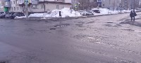 В полосу препятствий для автомобилистов превратился перекрёсток в Южно-Сахалинске, Фото: 1