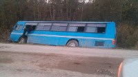 Рейсовый автобус вылетел в кювет на юге Сахалина, Фото: 4