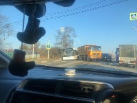 Грузовик и пассажирский автобус столкнулись в Южно-Сахалинске, Фото: 3