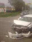 "Филдер" остался без капота в результате ДТП в Южно-Сахалинске, Фото: 2