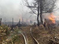 На Сахалине горят дома в СНТ «Ландыш», Фото: 1
