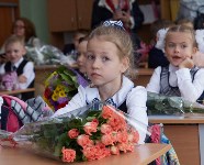 Более 2,5 тысяч первоклашек Южно-Сахалинска отправились в школу, Фото: 4