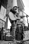 Борис Гребенщиков дал уличный концерт в Южно-Сахалинске, Фото: 81