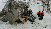 На Сахалине в упавшем в овраг бульдозере погиб 47-летний мужчина, Фото: 1