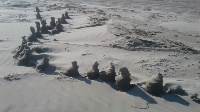 Загадочные песчаные сталагмиты выросли в заливе Мордвинова, Фото: 3