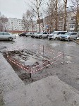 Автолюбители "убили" двор в Южно-Сахалинске, Фото: 2