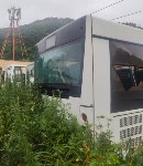 Подростки разбили стёкла автобусов на территории АТП в Невельске, Фото: 2