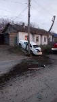 Трое пьяных на "Ниссане" вылетели с дороги и врезались в столб в Корсакове, Фото: 3