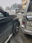 Очевидцев столкновения Toyota Land Cruiser Prado и  Lexus GX470 ищут в Южно-Сахалинске, Фото: 2