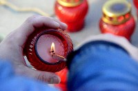 Южно-Сахалинск - памятная акция по жертвам теракта в Санкт-Петербурге, Фото: 12