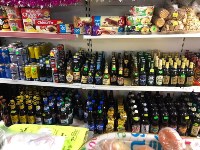 В магазине в Южно-Сахалинске изъяли 170 бутылок незаконного алкоголя, Фото: 2