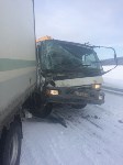 Кран-балка врезалась в грузовик в Макаровском районе, Фото: 4