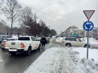 Очевидцев столкновения внедорожников ищут в Южно-Сахалинске, Фото: 5