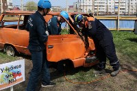 Южно-сахалинские школьники спасли «пострадавшего» в ДТП и потушили горящий автомобиль, Фото: 7