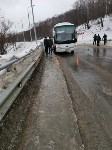 Жутки гололёд: четыре грузовика заблокировали проезд в районе Огоньков, Фото: 2