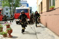 В Сахалинском медколледже прошло пожарно-тактическое учение, Фото: 13
