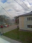 Пожар в восьмиквартирном жилом доме тушат в Смирных, Фото: 2