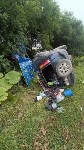 На Сахалине кроссовер вылетел с трассы и снёс дорожный знак, Фото: 2