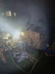 Фасадный материал горел возле дома в Южно-Сахалинске, Фото: 1