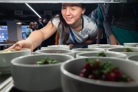 Ежедневно на «Детях Азии» съедают 11 тонн еды, Фото: 10