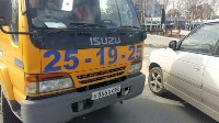Автовышка врезалась в седан на пешеходном переходе в Южно-Сахалинске, Фото: 6
