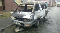 Микроавтобус сгорел в Южно-Сахалинске, Фото: 2
