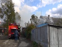 Барак загорелся в Южно-Сахалинске, Фото: 10