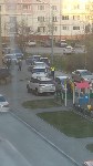 Очевидцы: пьяный водитель врезался в припаркованные автомобили в Южно-Сахалинске, Фото: 1