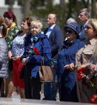 В Южно-Сахалинске возложили цветы к мемориалу погибших в Нефтегорске, Фото: 2