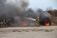 В Корсакове отработали тушение условного пожара, Фото: 9