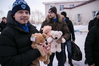 Хоккеисты «Сахалина» подарили подарки воспитанникам троицкого детского дома, Фото: 4