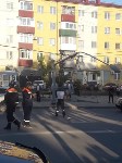 В Южно-Сахалинске оборванные провода мешают движению по улице Ленина, Фото: 8