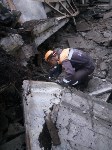 Поиски пропавших под завалами бумзавода в Поронайске продолжается, Фото: 7