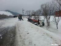 На трассе Южно-Сахалинск - Холмск из-за утренней аварии вечером образовалась большая пробка, Фото: 6