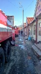 Рыбный павильон загорелся у Дома торговли в Южно-Сахалинске, Фото: 10