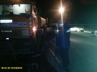 Пьяный автомобилист на Toyota Mark II врезался в КамАЗ-водовоз в Холмске, Фото: 2