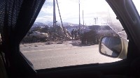 Легковушка вылетела с проезжей части после столкновения с микроавтобусом в Южно-Сахалинске, Фото: 3