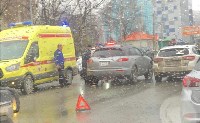 Иномарки столкнулись на улице Пуркаева в Южно-Сахалинске, Фото: 1