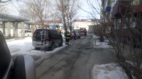 Подъезд жилого дома в Южно-Сахалинске оцепили оперативные службы, Фото: 2