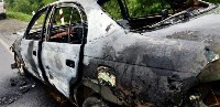 Toyota Corona сгорела на трассе в Долинском районе, Фото: 2