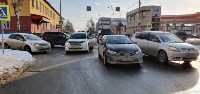 Очевидцев столкновения Toyota Auris и Toyota RAV4 ищут в Южно-Сахалинске, Фото: 3