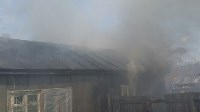 Частный дом горит в Южно-Сахалинске, Фото: 2